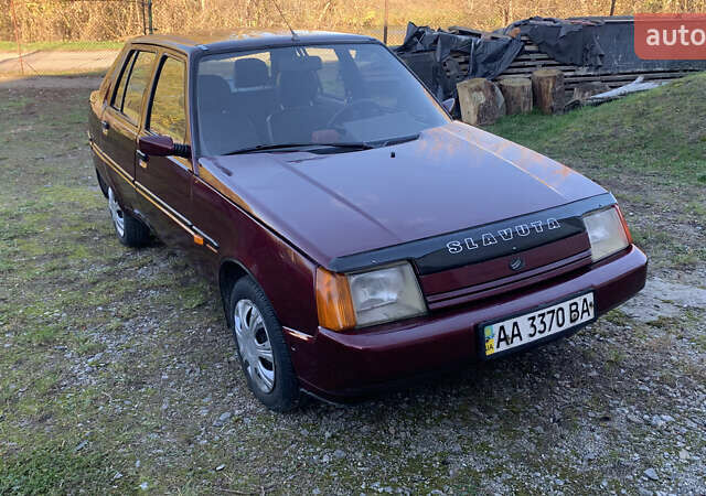 Красный ЗАЗ 1103 Славута, объемом двигателя 1.2 л и пробегом 166 тыс. км за 1350 $, фото 10 на Automoto.ua