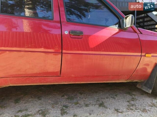 Червоний ЗАЗ 1103 Славута, об'ємом двигуна 1.2 л та пробігом 158 тис. км за 1250 $, фото 7 на Automoto.ua