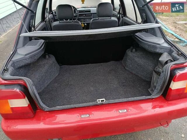 Красный ЗАЗ 1103 Славута, объемом двигателя 1.09 л и пробегом 48 тыс. км за 2350 $, фото 5 на Automoto.ua