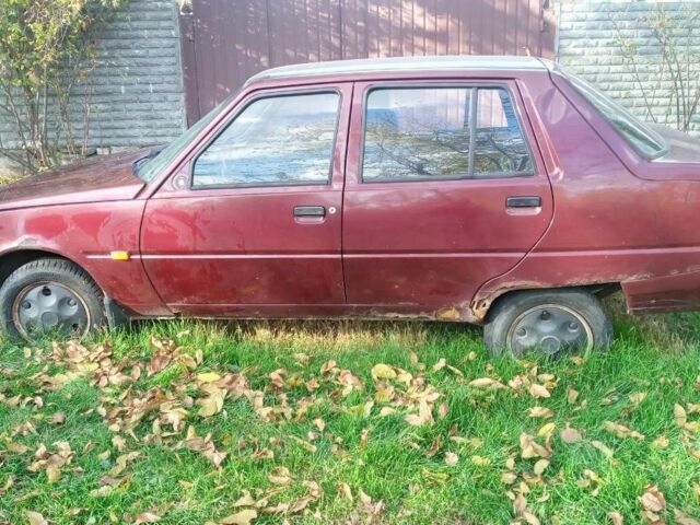 Червоний ЗАЗ 1103 Славута, об'ємом двигуна 0 л та пробігом 1000 тис. км за 358 $, фото 3 на Automoto.ua