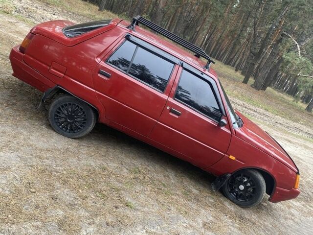 Красный ЗАЗ 1103 Славута, объемом двигателя 1.2 л и пробегом 140 тыс. км за 1200 $, фото 6 на Automoto.ua