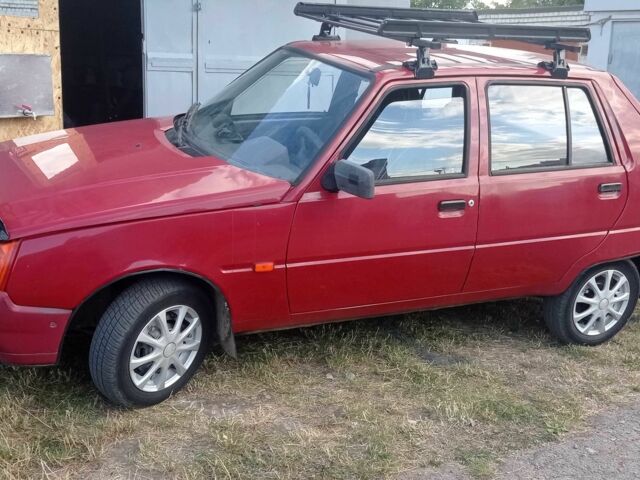 Красный ЗАЗ 1103 Славута, объемом двигателя 1.2 л и пробегом 36 тыс. км за 1714 $, фото 2 на Automoto.ua