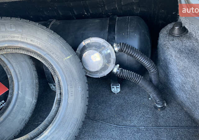 Красный ЗАЗ 1103 Славута, объемом двигателя 1.2 л и пробегом 166 тыс. км за 1350 $, фото 11 на Automoto.ua