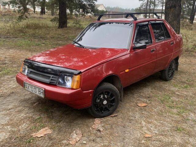 Красный ЗАЗ 1103 Славута, объемом двигателя 1.2 л и пробегом 140 тыс. км за 1200 $, фото 1 на Automoto.ua