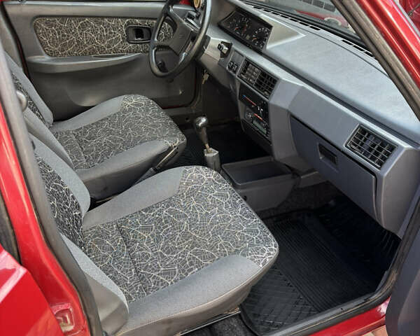Красный ЗАЗ 1103 Славута, объемом двигателя 0 л и пробегом 31 тыс. км за 1500 $, фото 7 на Automoto.ua