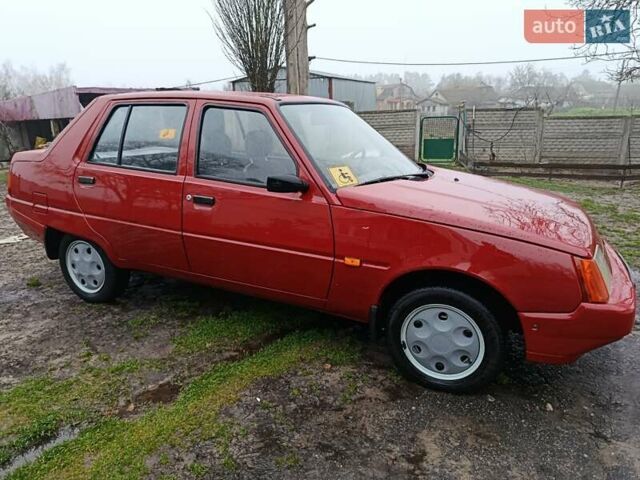 Красный ЗАЗ 1103 Славута, объемом двигателя 1.09 л и пробегом 48 тыс. км за 2350 $, фото 10 на Automoto.ua