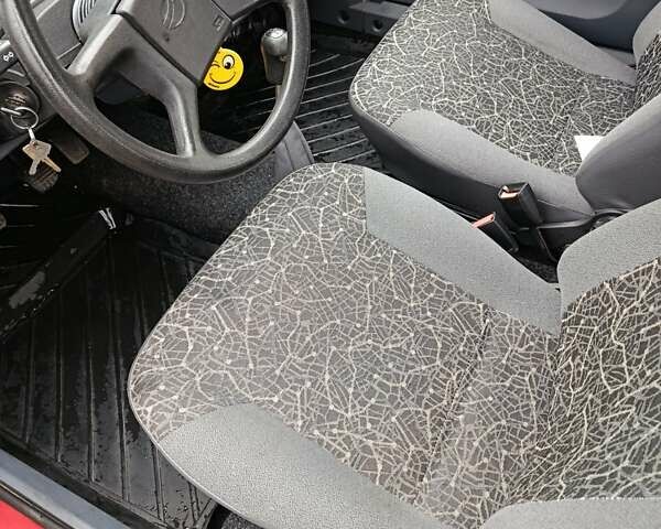 Красный ЗАЗ 1103 Славута, объемом двигателя 1.09 л и пробегом 48 тыс. км за 2350 $, фото 3 на Automoto.ua