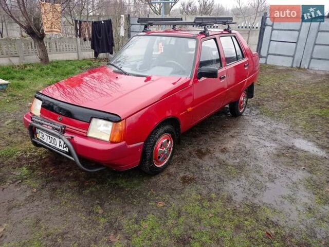 Червоний ЗАЗ 1103 Славута, об'ємом двигуна 1.2 л та пробігом 37 тис. км за 2000 $, фото 1 на Automoto.ua
