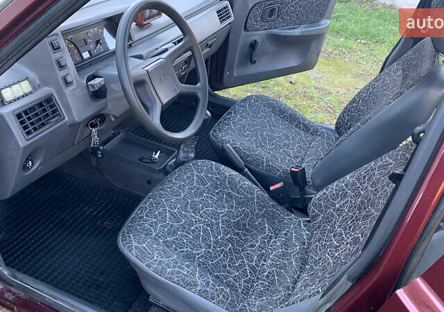 Красный ЗАЗ 1103 Славута, объемом двигателя 1.2 л и пробегом 166 тыс. км за 1350 $, фото 15 на Automoto.ua