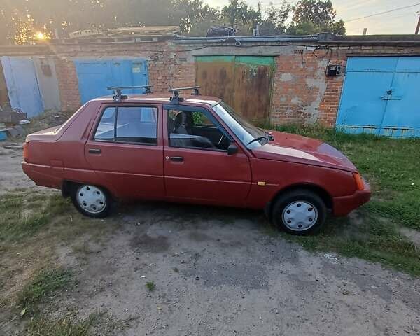Красный ЗАЗ 1103 Славута, объемом двигателя 1.2 л и пробегом 48 тыс. км за 1600 $, фото 2 на Automoto.ua