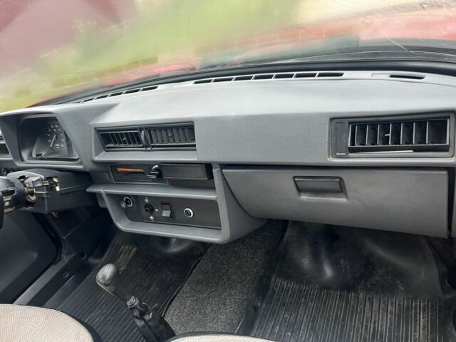 Червоний ЗАЗ 1103 Славута, об'ємом двигуна 1.2 л та пробігом 160 тис. км за 1000 $, фото 7 на Automoto.ua