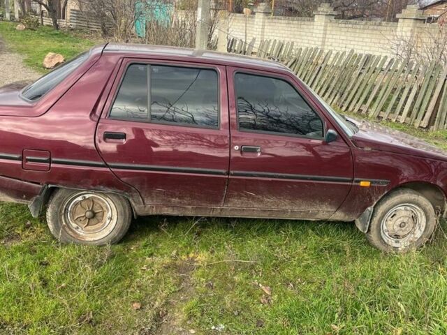 Красный ЗАЗ 1103 Славута, объемом двигателя 1.2 л и пробегом 100 тыс. км за 1250 $, фото 1 на Automoto.ua