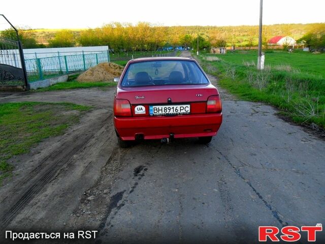 Червоний ЗАЗ 1103 Славута, об'ємом двигуна 1.2 л та пробігом 40 тис. км за 1550 $, фото 3 на Automoto.ua