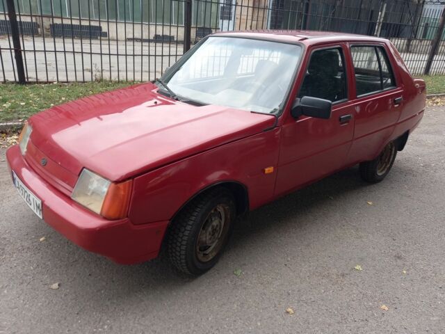 Красный ЗАЗ 1103 Славута, объемом двигателя 1.2 л и пробегом 135 тыс. км за 1150 $, фото 2 на Automoto.ua