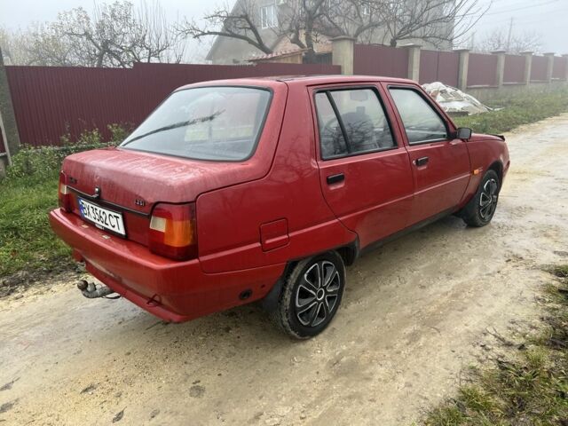 Червоний ЗАЗ 1103 Славута, об'ємом двигуна 1.2 л та пробігом 160 тис. км за 1000 $, фото 3 на Automoto.ua