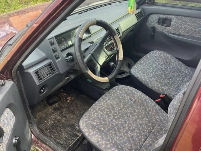 Красный ЗАЗ 1103 Славута, объемом двигателя 1.2 л и пробегом 100 тыс. км за 1250 $, фото 2 на Automoto.ua