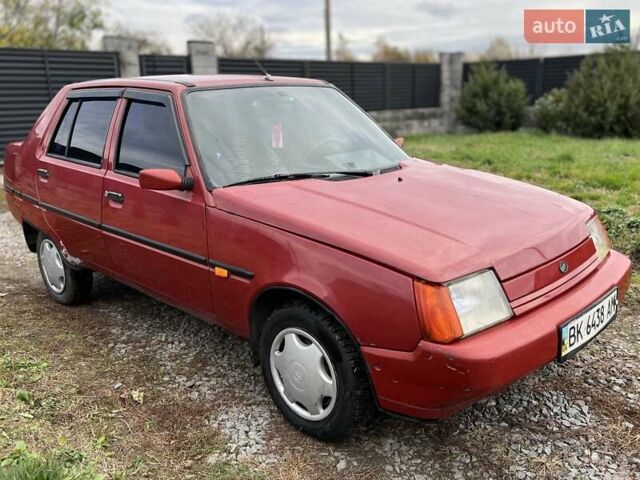 Красный ЗАЗ 1103 Славута, объемом двигателя 1.3 л и пробегом 120 тыс. км за 1300 $, фото 6 на Automoto.ua