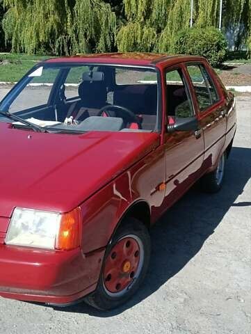 ЗАЗ 1103 Славута 2009 в Волочиске на Automoto.ua Красный ЗАЗ 1103 Славута, объемом двигателя 1.2 л и пробегом 38 тыс. км за 1550 $, фото 10 на Automoto.ua