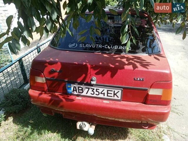 Красный ЗАЗ 1103 Славута, объемом двигателя 1.3 л и пробегом 126 тыс. км за 900 $, фото 5 на Automoto.ua