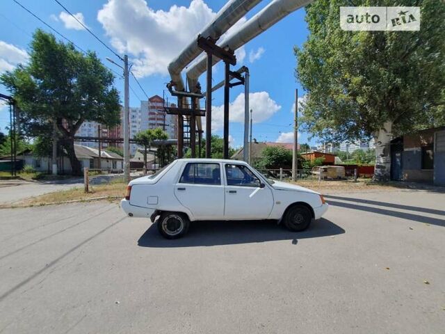 ЗАЗ 1103 Славута, объемом двигателя 1.2 л и пробегом 322 тыс. км за 715 $, фото 2 на Automoto.ua