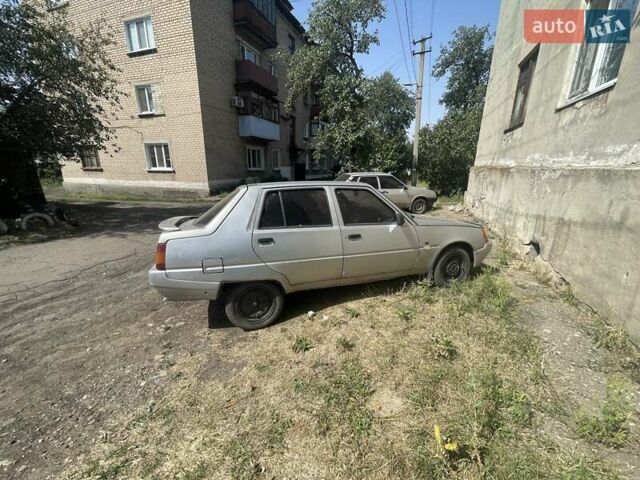 ЗАЗ 1103 Славута, объемом двигателя 1.2 л и пробегом 200 тыс. км за 725 $, фото 3 на Automoto.ua