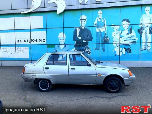 ЗАЗ 1103 Славута, объемом двигателя 1.2 л и пробегом 60 тыс. км за 1900 $, фото 3 на Automoto.ua