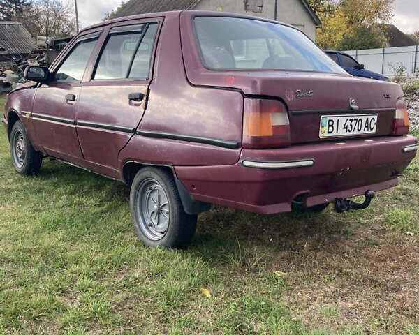 ЗАЗ 1103 Славута 2005 в Лубнах на Automoto.ua ЗАЗ 1103 Славута, объемом двигателя 0 л и пробегом 300 тыс. км за 650 $, фото 3 на Automoto.ua