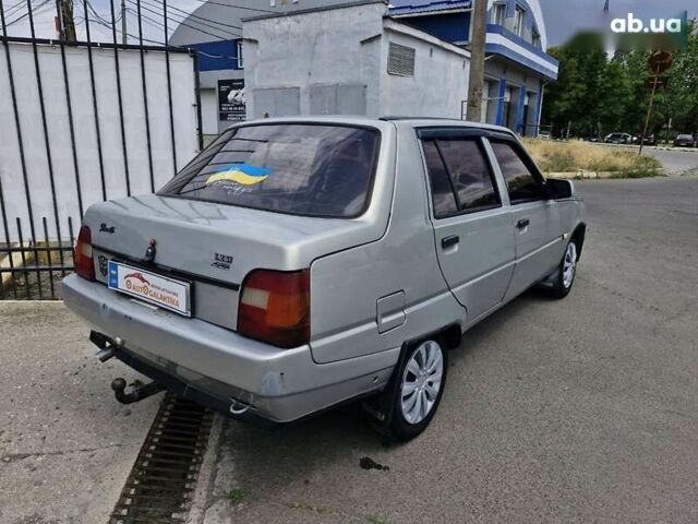 ЗАЗ 1103 Славута, объемом двигателя 0 л и пробегом 156 тыс. км за 999 $, фото 5 на Automoto.ua