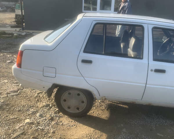 ЗАЗ 1103 Славута, объемом двигателя 1.2 л и пробегом 80 тыс. км за 1100 $, фото 3 на Automoto.ua