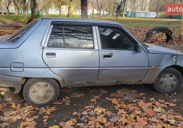 ЗАЗ 1103 Славута, объемом двигателя 1.3 л и пробегом 250 тыс. км за 350 $, фото 4 на Automoto.ua