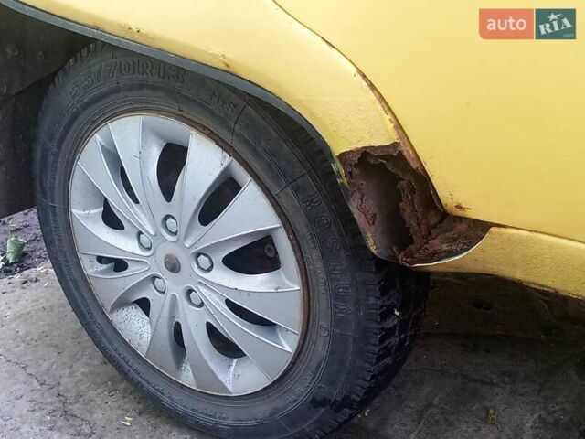 Желтый ЗАЗ 1103 Славута, объемом двигателя 1.2 л и пробегом 116 тыс. км за 900 $, фото 1 на Automoto.ua