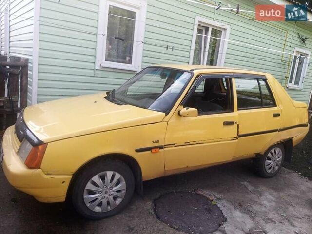 Желтый ЗАЗ 1103 Славута, объемом двигателя 1.2 л и пробегом 116 тыс. км за 900 $, фото 9 на Automoto.ua