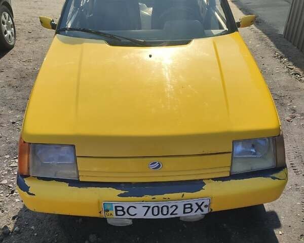 Желтый ЗАЗ 1103 Славута, объемом двигателя 1.2 л и пробегом 100 тыс. км за 600 $, фото 3 на Automoto.ua