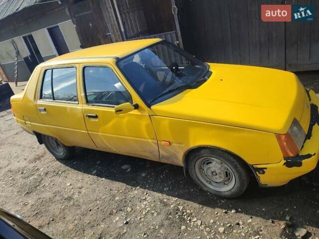 Желтый ЗАЗ 1103 Славута, объемом двигателя 1.2 л и пробегом 100 тыс. км за 600 $, фото 4 на Automoto.ua