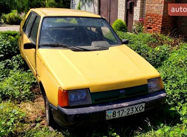 Жовтий ЗАЗ 1103 Славута, об'ємом двигуна 1.2 л та пробігом 121 тис. км за 777 $, фото 1 на Automoto.ua