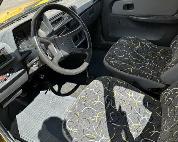 Жовтий ЗАЗ 1103 Славута, об'ємом двигуна 1.2 л та пробігом 57 тис. км за 850 $, фото 5 на Automoto.ua
