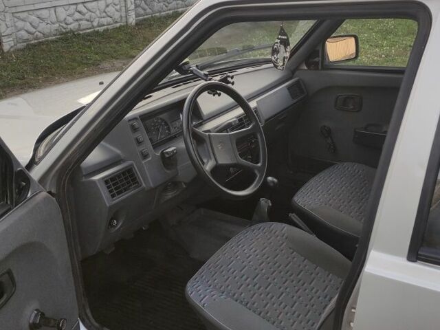 Сірий ЗАЗ 1103 Славута, об'ємом двигуна 1.1 л та пробігом 60 тис. км за 1200 $, фото 5 на Automoto.ua