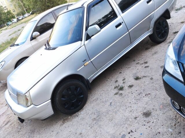 Сірий ЗАЗ 1103 Славута, об'ємом двигуна 1.2 л та пробігом 200 тис. км за 649 $, фото 2 на Automoto.ua