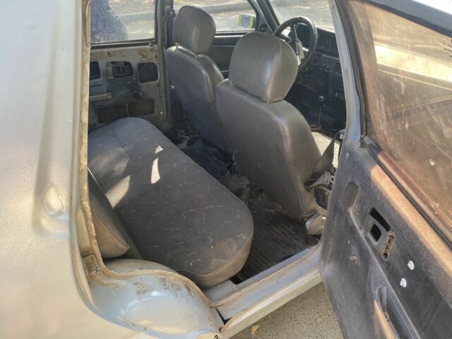 Серый ЗАЗ 1103 Славута, объемом двигателя 1.2 л и пробегом 200 тыс. км за 382 $, фото 6 на Automoto.ua