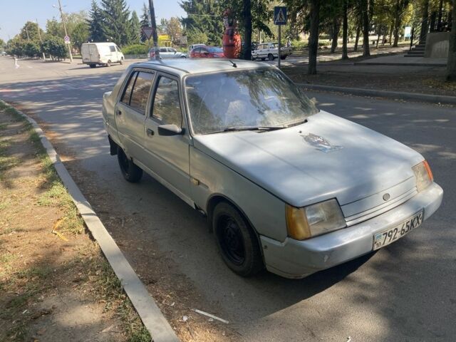 Серый ЗАЗ 1103 Славута, объемом двигателя 1.2 л и пробегом 200 тыс. км за 382 $, фото 1 на Automoto.ua