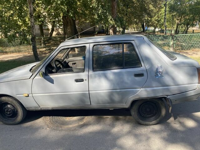 Серый ЗАЗ 1103 Славута, объемом двигателя 1.2 л и пробегом 200 тыс. км за 382 $, фото 4 на Automoto.ua