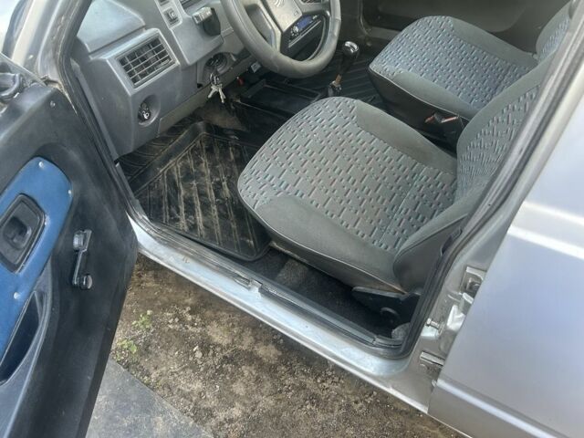 Серый ЗАЗ 1103 Славута, объемом двигателя 1.2 л и пробегом 150 тыс. км за 800 $, фото 4 на Automoto.ua