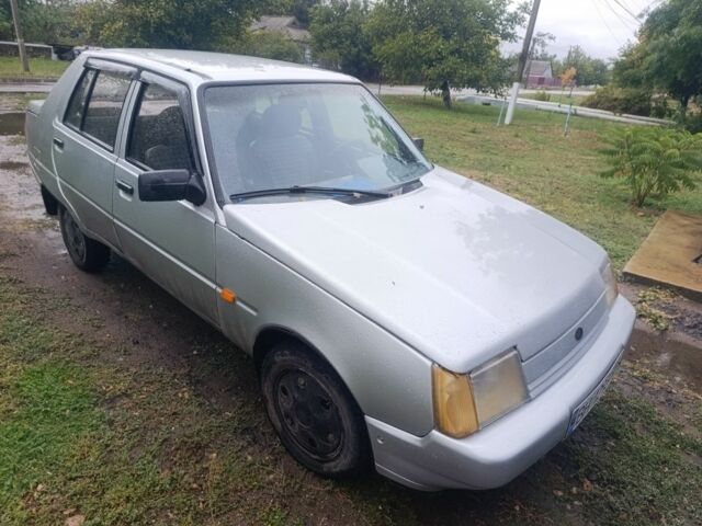 ЗАЗ 1103 Славута 2003 в Одессе на Automoto.ua Серый ЗАЗ 1103 Славута, объемом двигателя 1.2 л и пробегом 100 тыс. км за 900 $, фото 1 на Automoto.ua