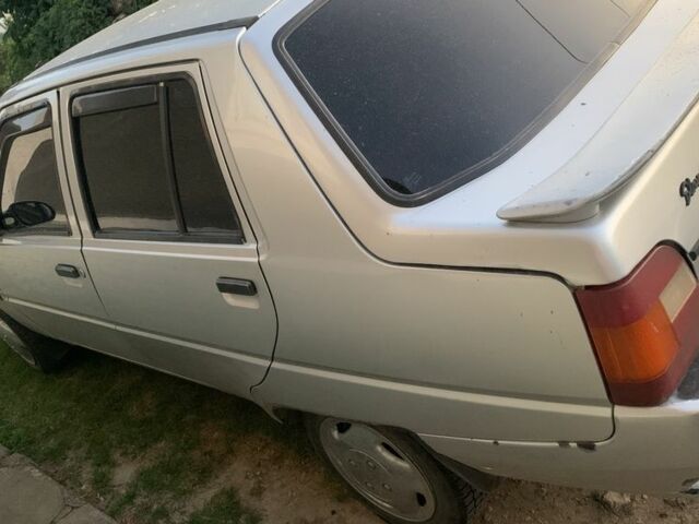 Серый ЗАЗ 1103 Славута, объемом двигателя 1.2 л и пробегом 142 тыс. км за 1050 $, фото 1 на Automoto.ua