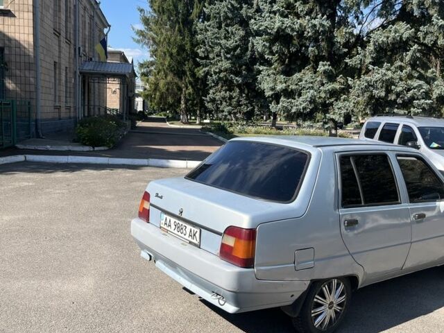 Серый ЗАЗ 1103 Славута, объемом двигателя 1.2 л и пробегом 109 тыс. км за 900 $, фото 2 на Automoto.ua