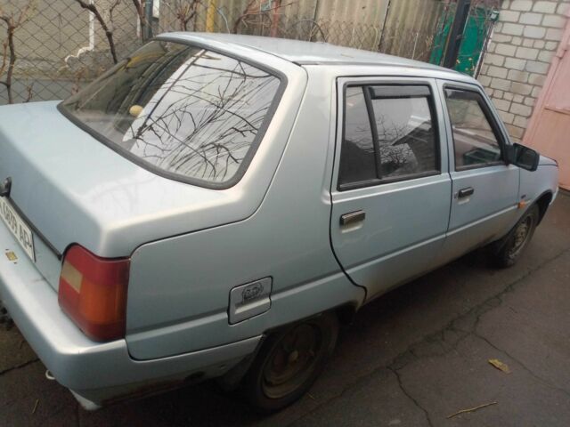 Серый ЗАЗ 1103 Славута, объемом двигателя 1.2 л и пробегом 130 тыс. км за 1182 $, фото 1 на Automoto.ua