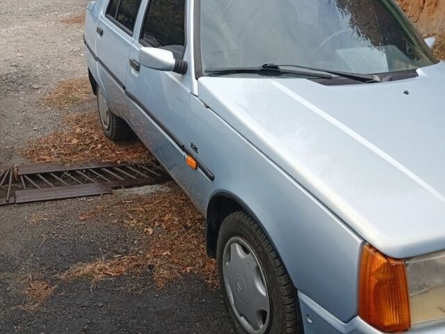 Серый ЗАЗ 1103 Славута, объемом двигателя 1.2 л и пробегом 91 тыс. км за 1050 $, фото 2 на Automoto.ua