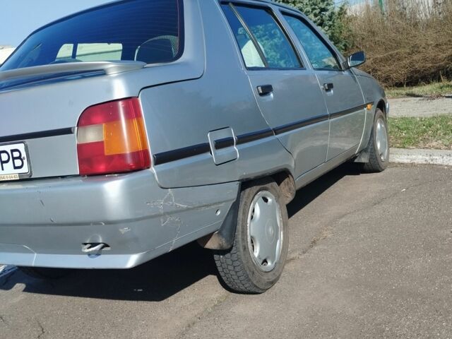 Серый ЗАЗ 1103 Славута, объемом двигателя 1.3 л и пробегом 112 тыс. км за 1200 $, фото 3 на Automoto.ua