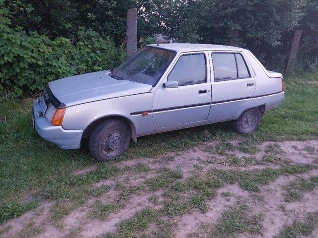Серый ЗАЗ 1103 Славута, объемом двигателя 0 л и пробегом 287 тыс. км за 650 $, фото 6 на Automoto.ua