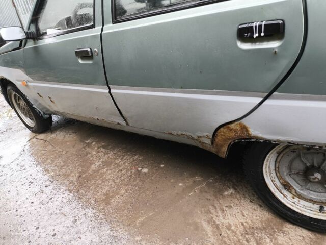 Серый ЗАЗ 1103 Славута, объемом двигателя 1.2 л и пробегом 189 тыс. км за 400 $, фото 3 на Automoto.ua